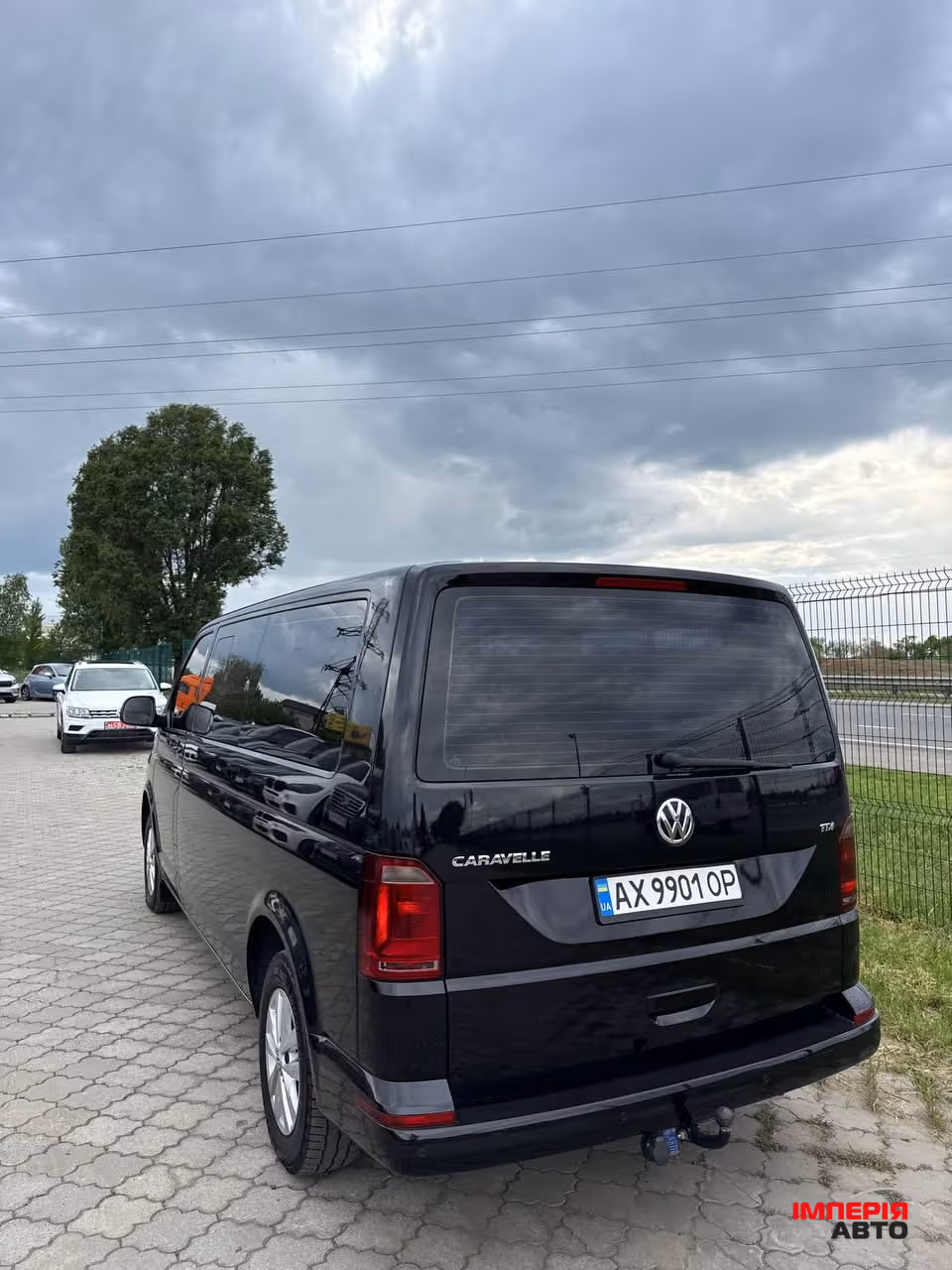 Volkswagen Caravelle - фото 2