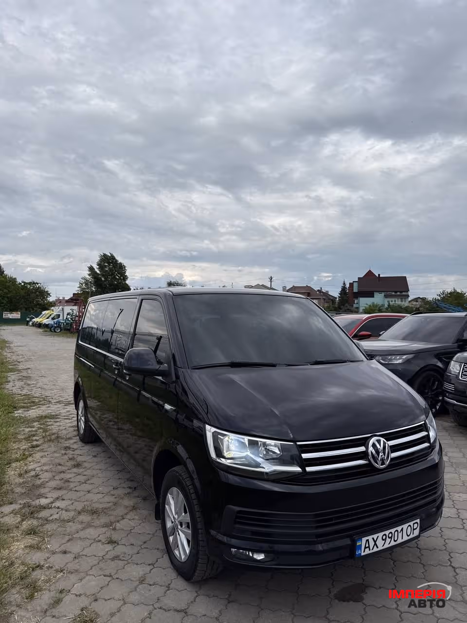 Volkswagen Caravelle - фото 1