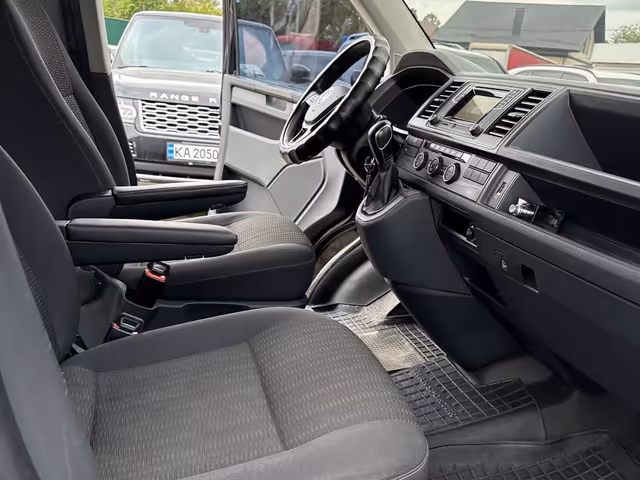 Volkswagen Caravelle - фото 3