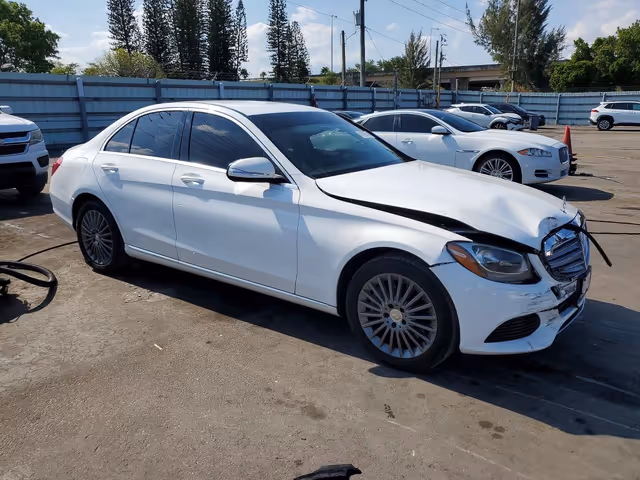 Mercedes-Benz C-Класс - фото 1
