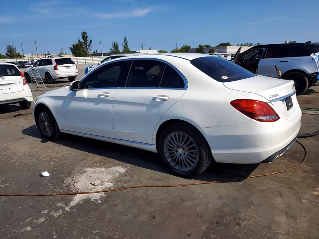 Mercedes-Benz C-Класс - фото 4