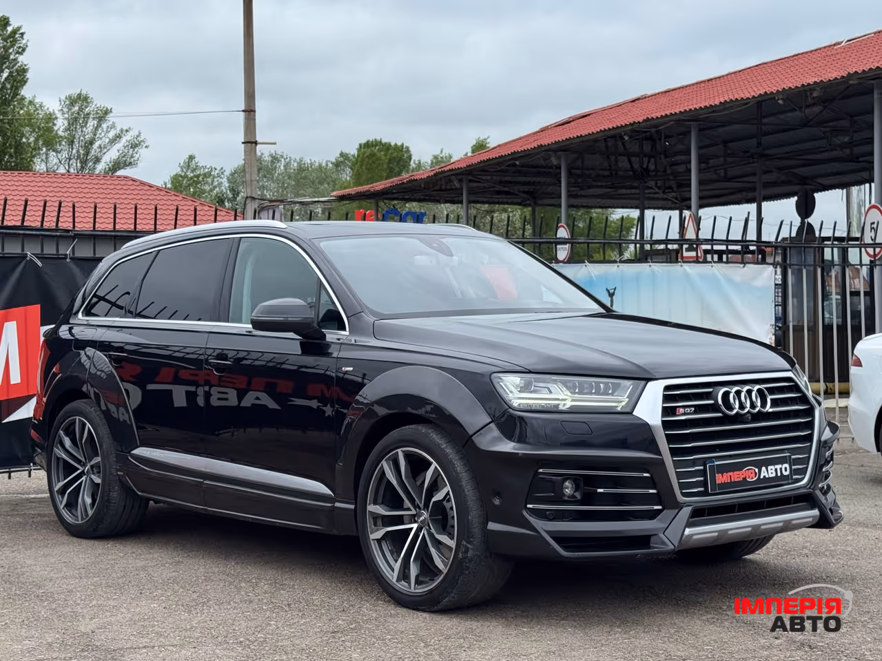Audi Q7 - фото 2