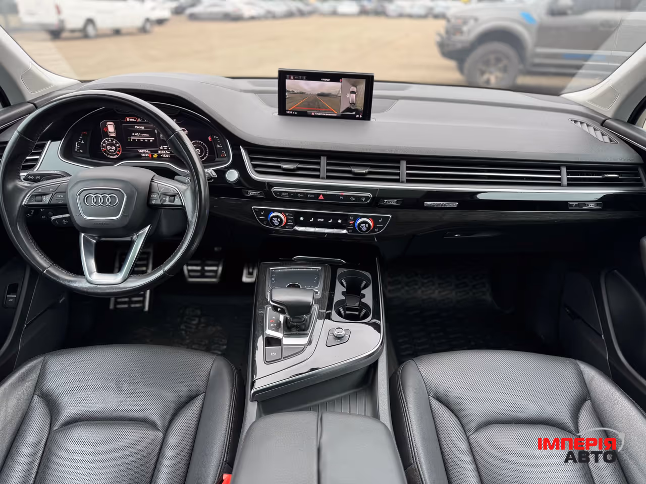 Audi Q7 - фото 11