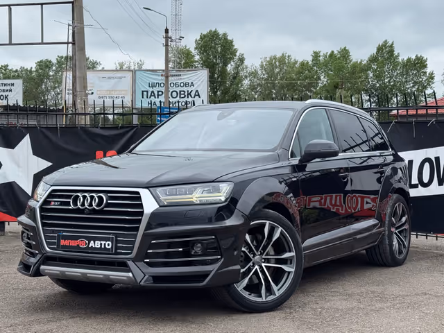 Audi Q7 - фото 1