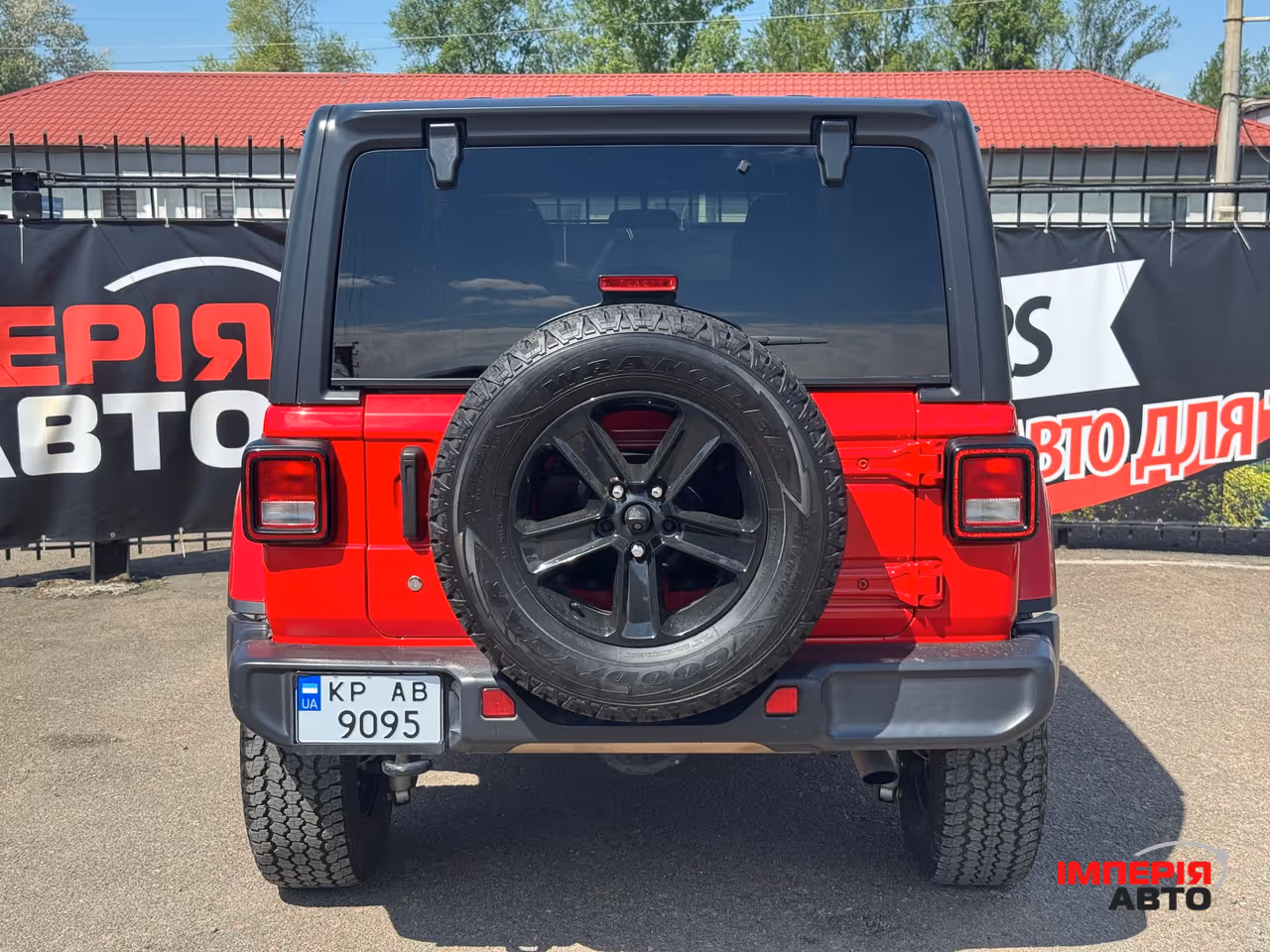 Jeep Wrangler - фото 6