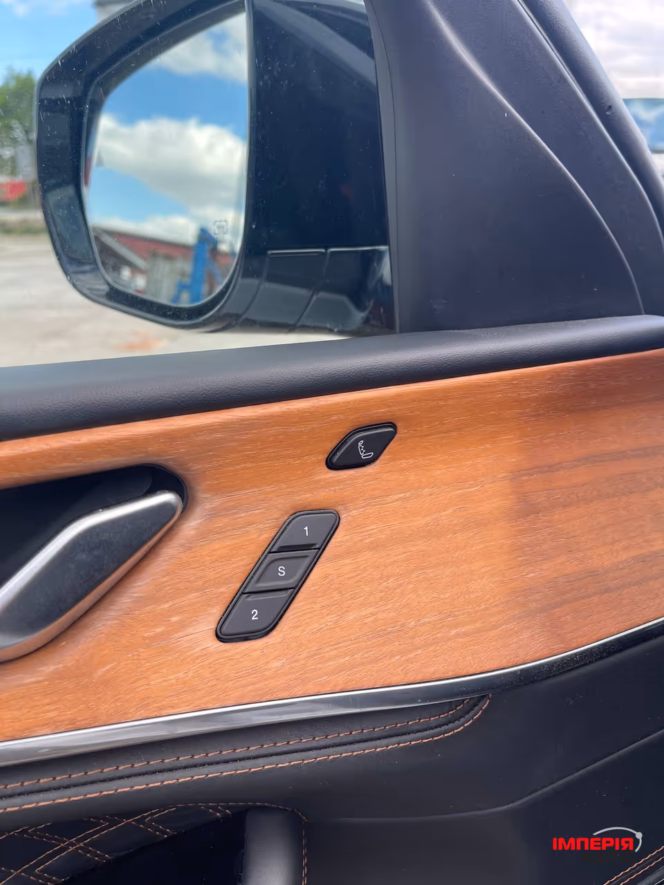 Jeep Grand Cherokee - фото 12