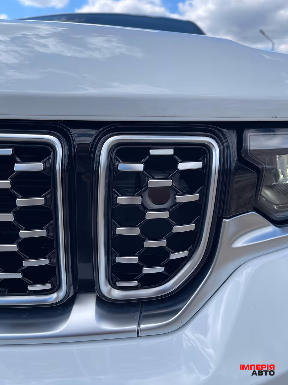 Jeep Grand Cherokee - фото 26