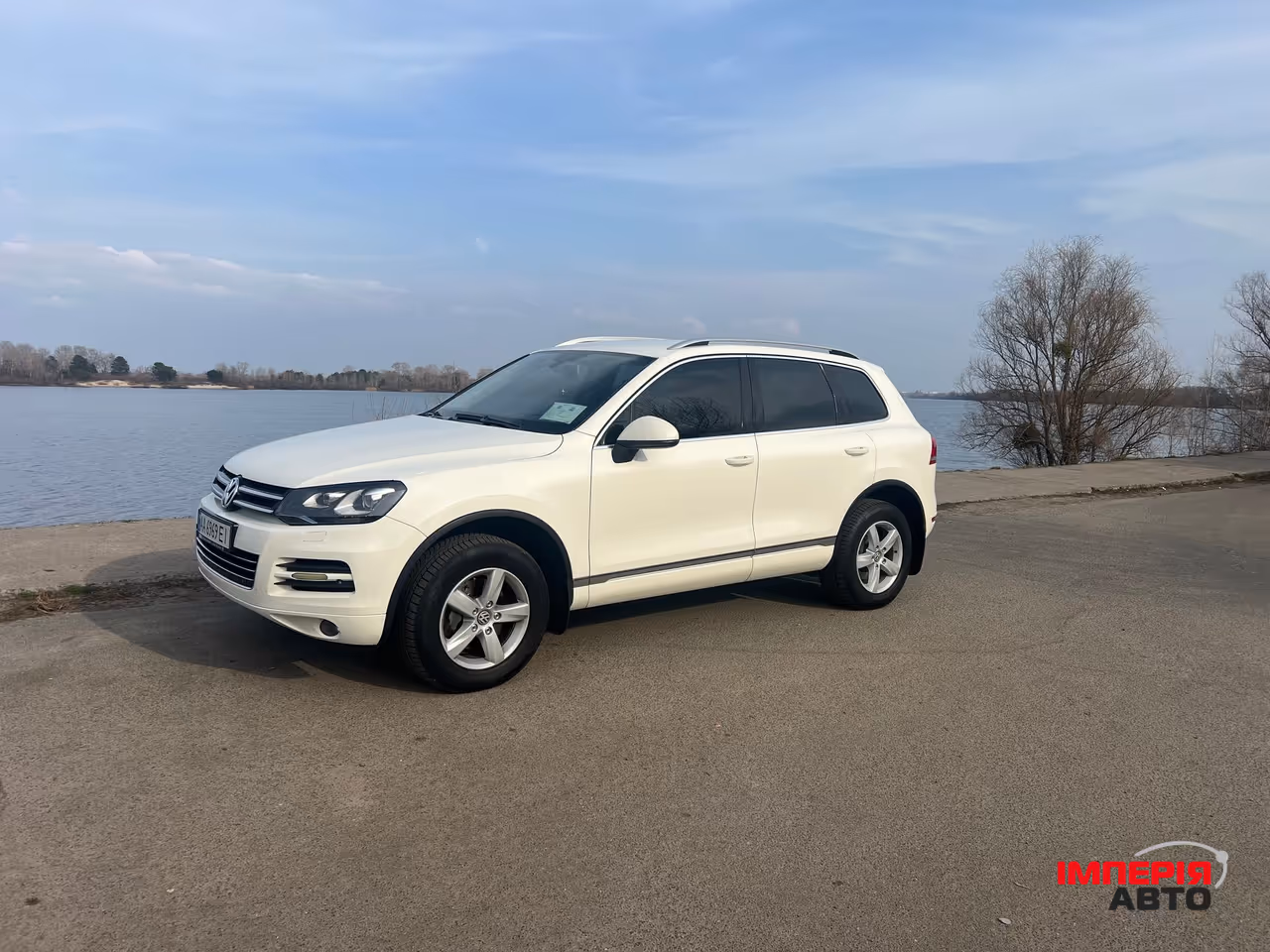 Volkswagen Touareg - фото 10