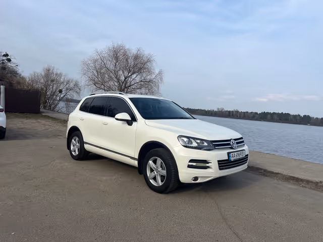Volkswagen Touareg - фото 5