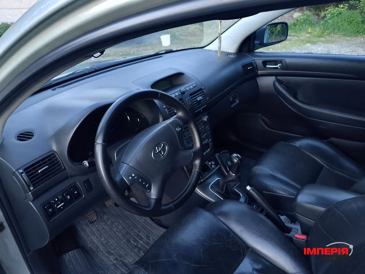 Toyota Avensis - фото 18