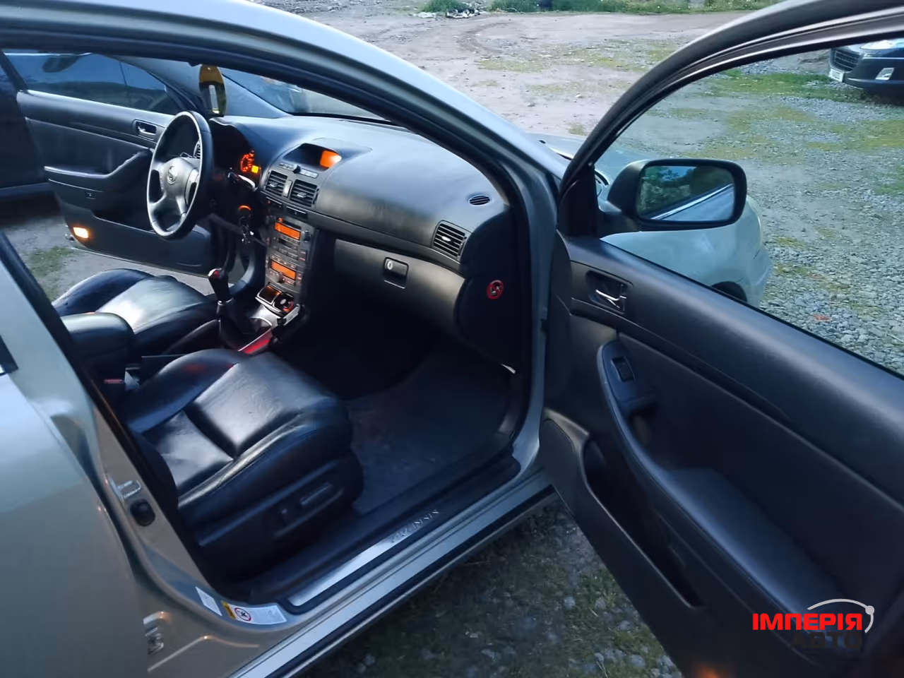 Toyota Avensis - фото 17