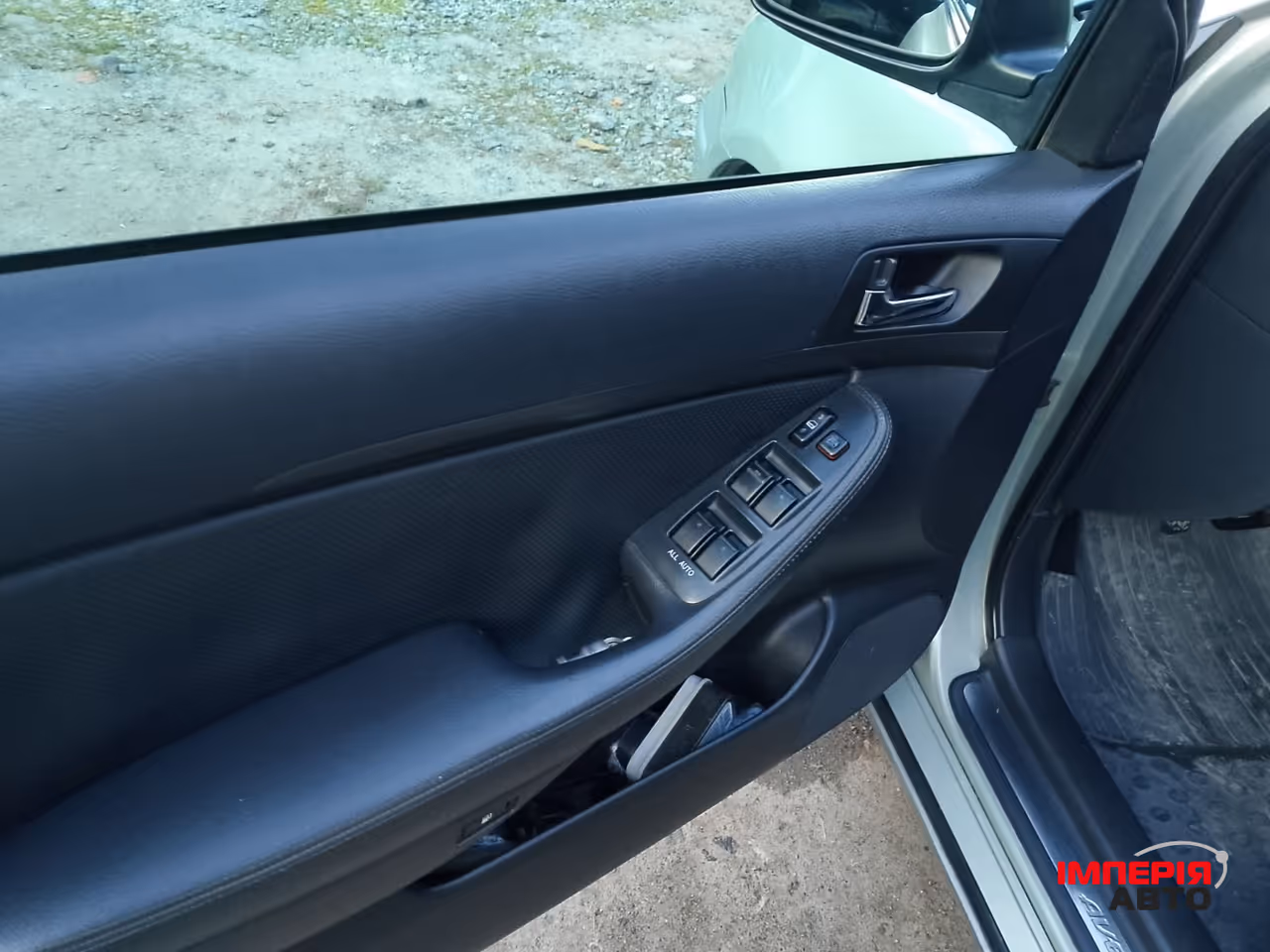Toyota Avensis - фото 19