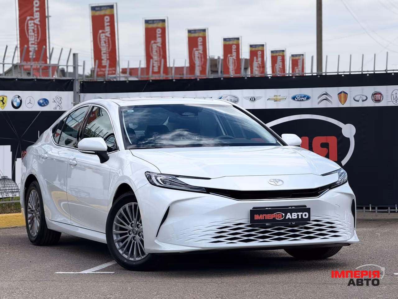 Toyota Camry - фото 8