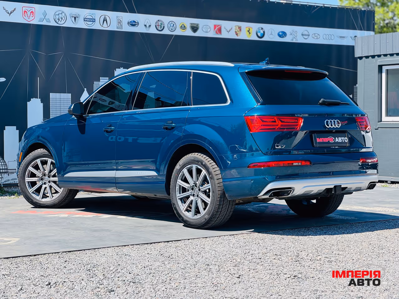 Audi Q7 - фото 5