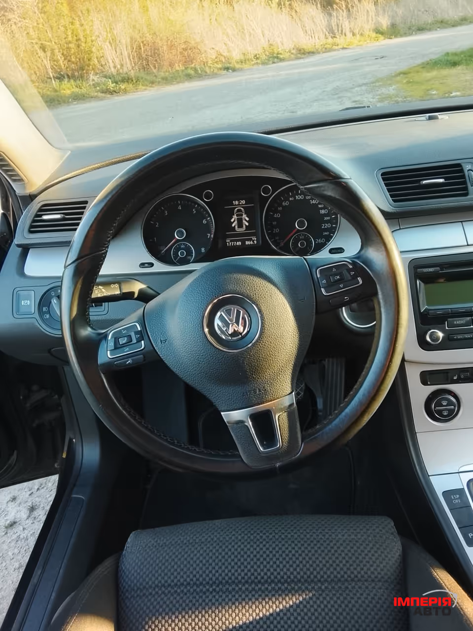 Volkswagen Passat - фото 7