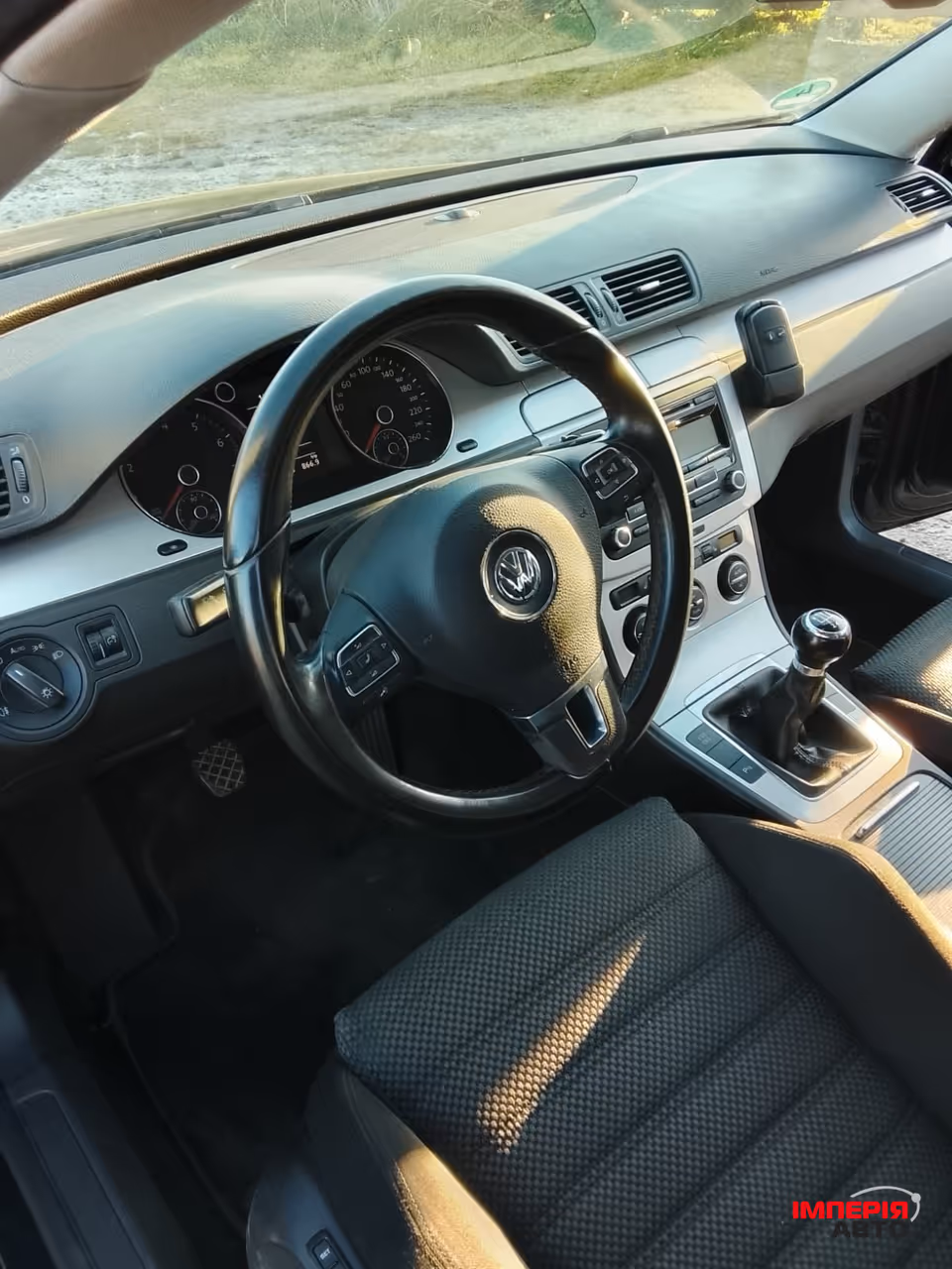 Volkswagen Passat - фото 6
