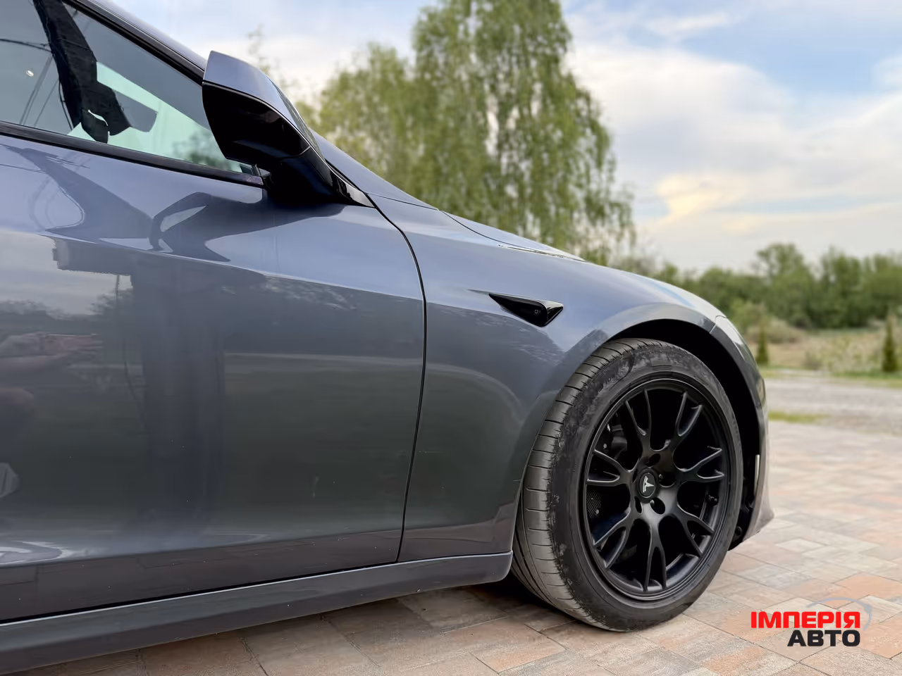 Tesla Model S - фото 13