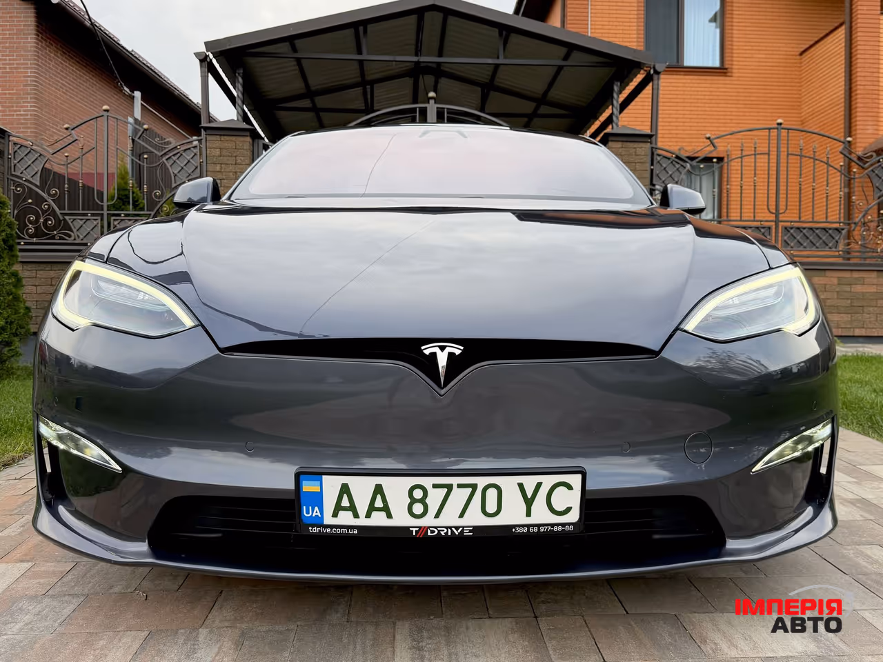 Tesla Model S - фото 3