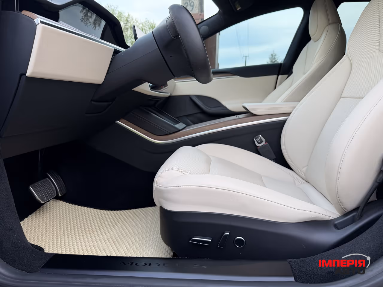 Tesla Model S - фото 21