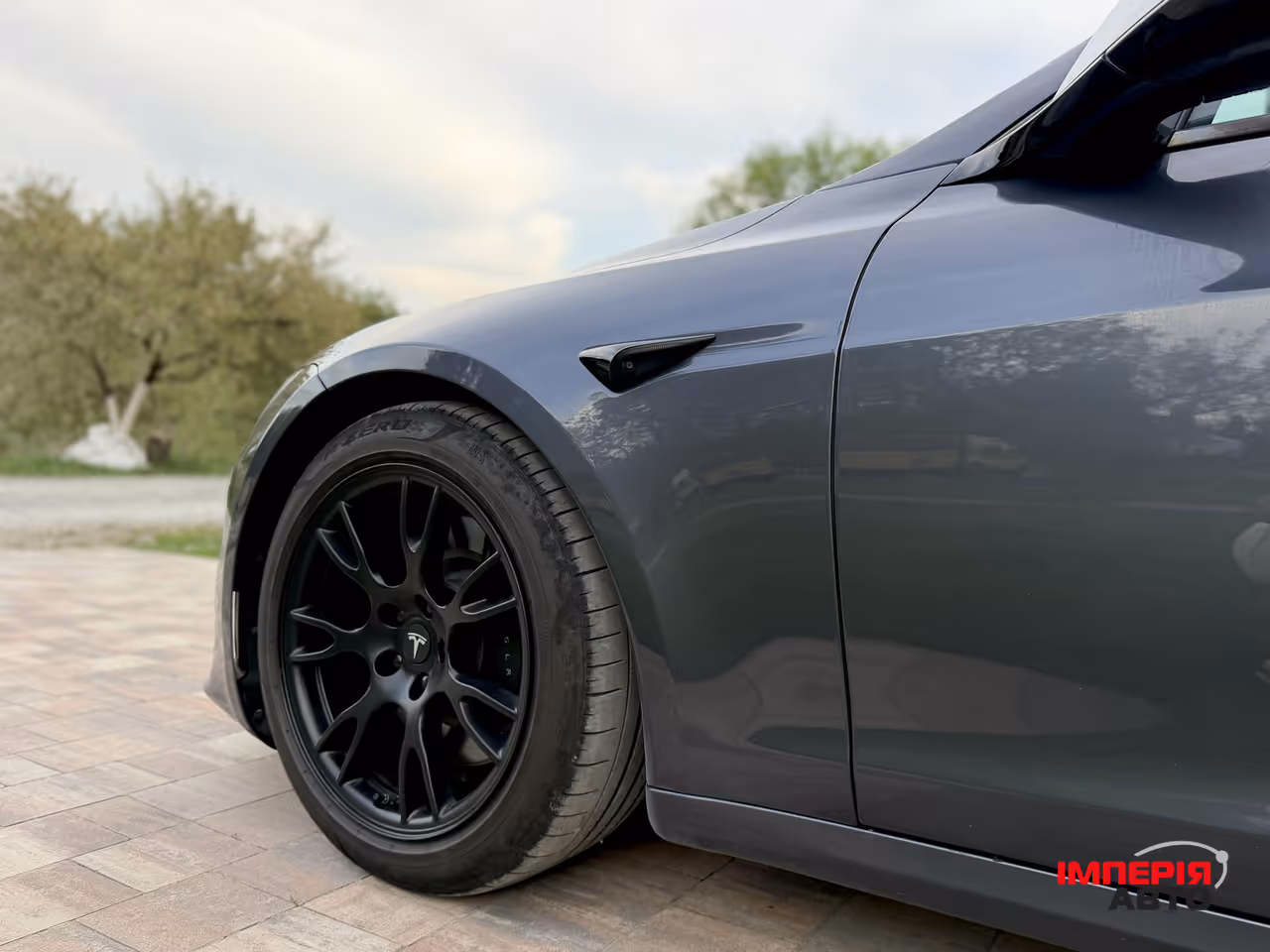 Tesla Model S - фото 6