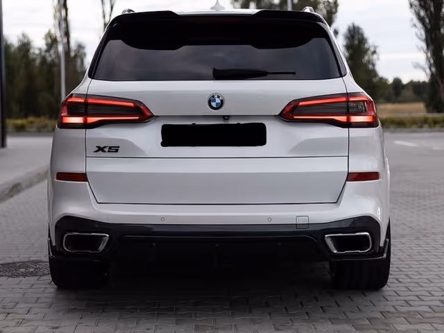 BMW X5 - фото 2