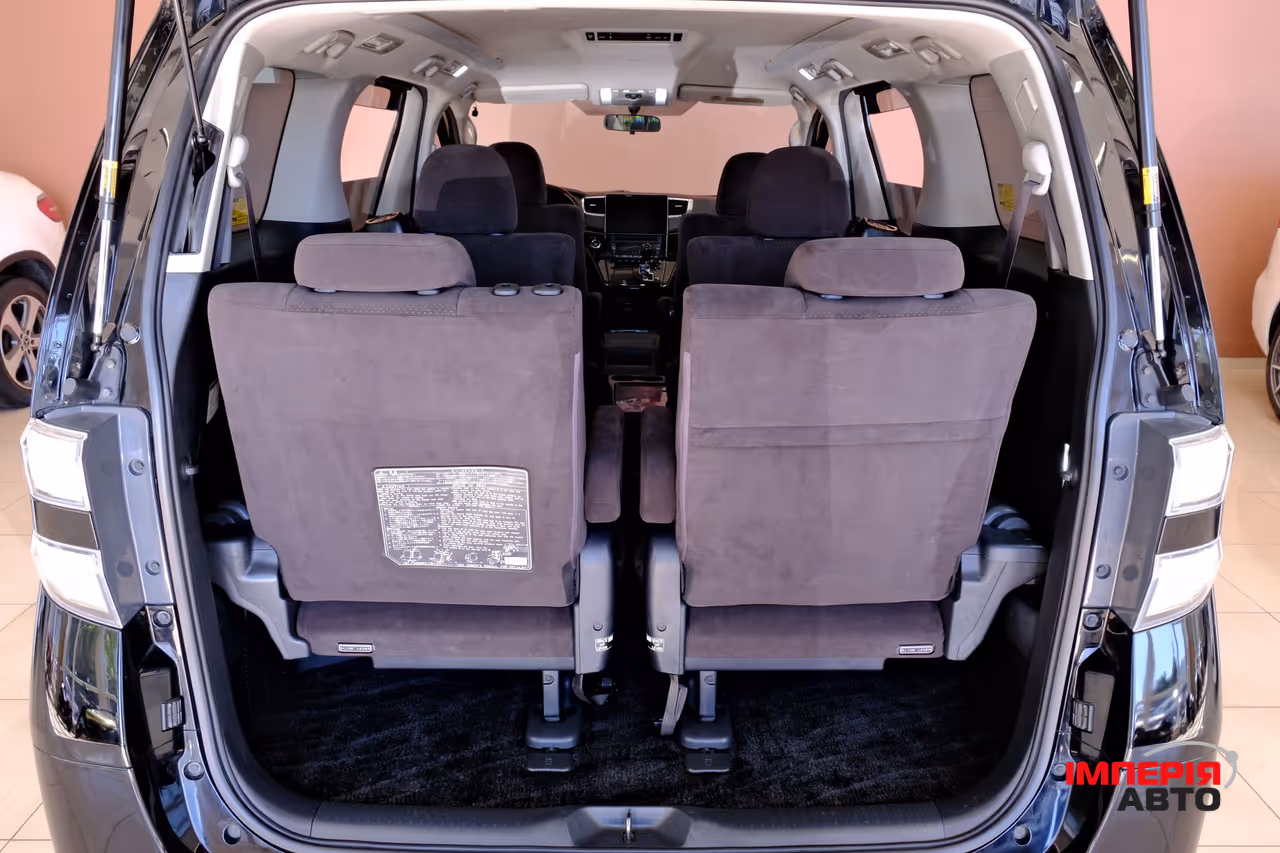 Toyota Vellfire - фото 9