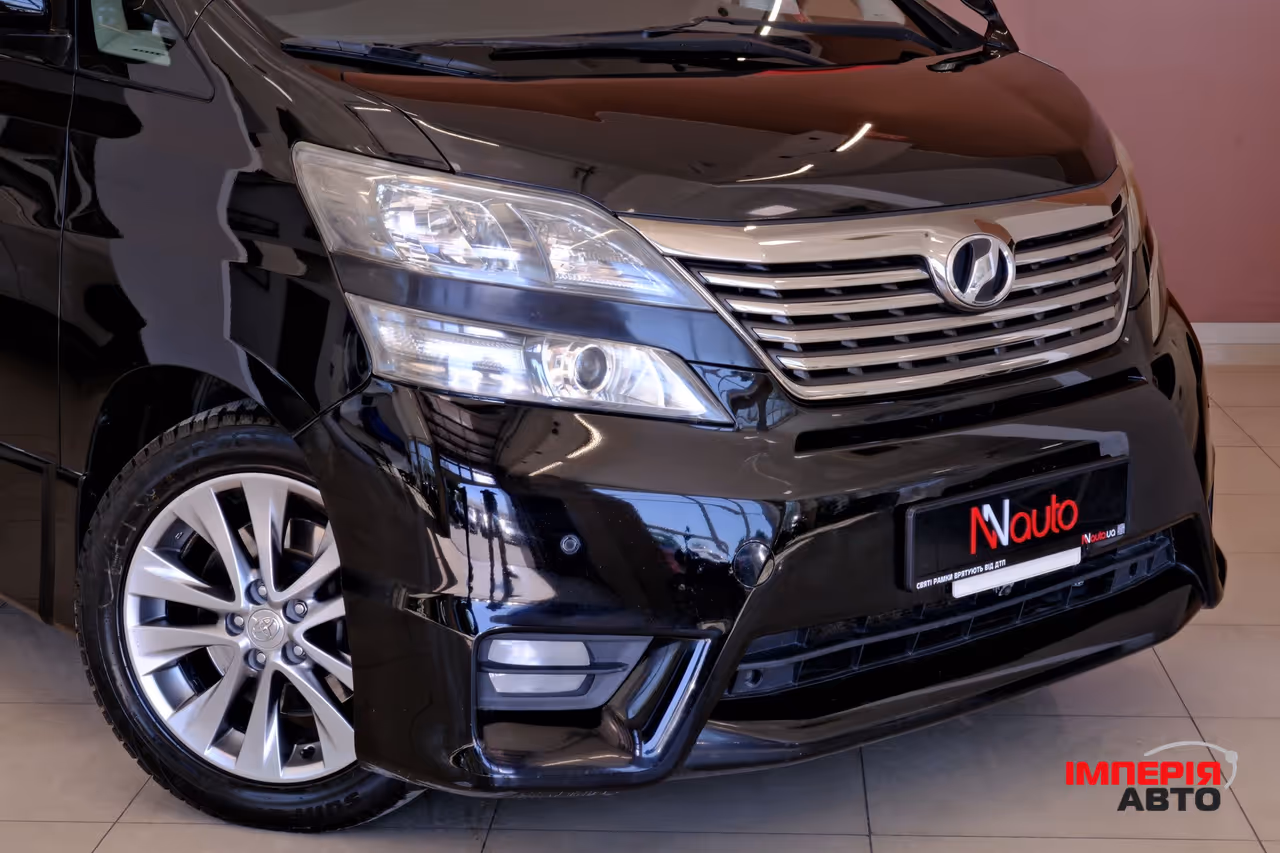 Toyota Vellfire - фото 3