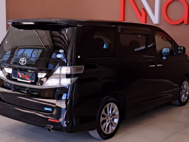 Toyota Vellfire - фото 5