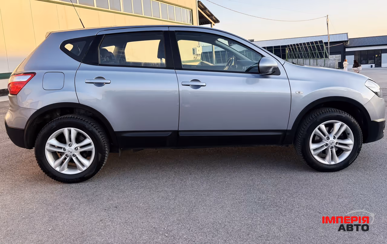 Nissan Qashqai - фото 8