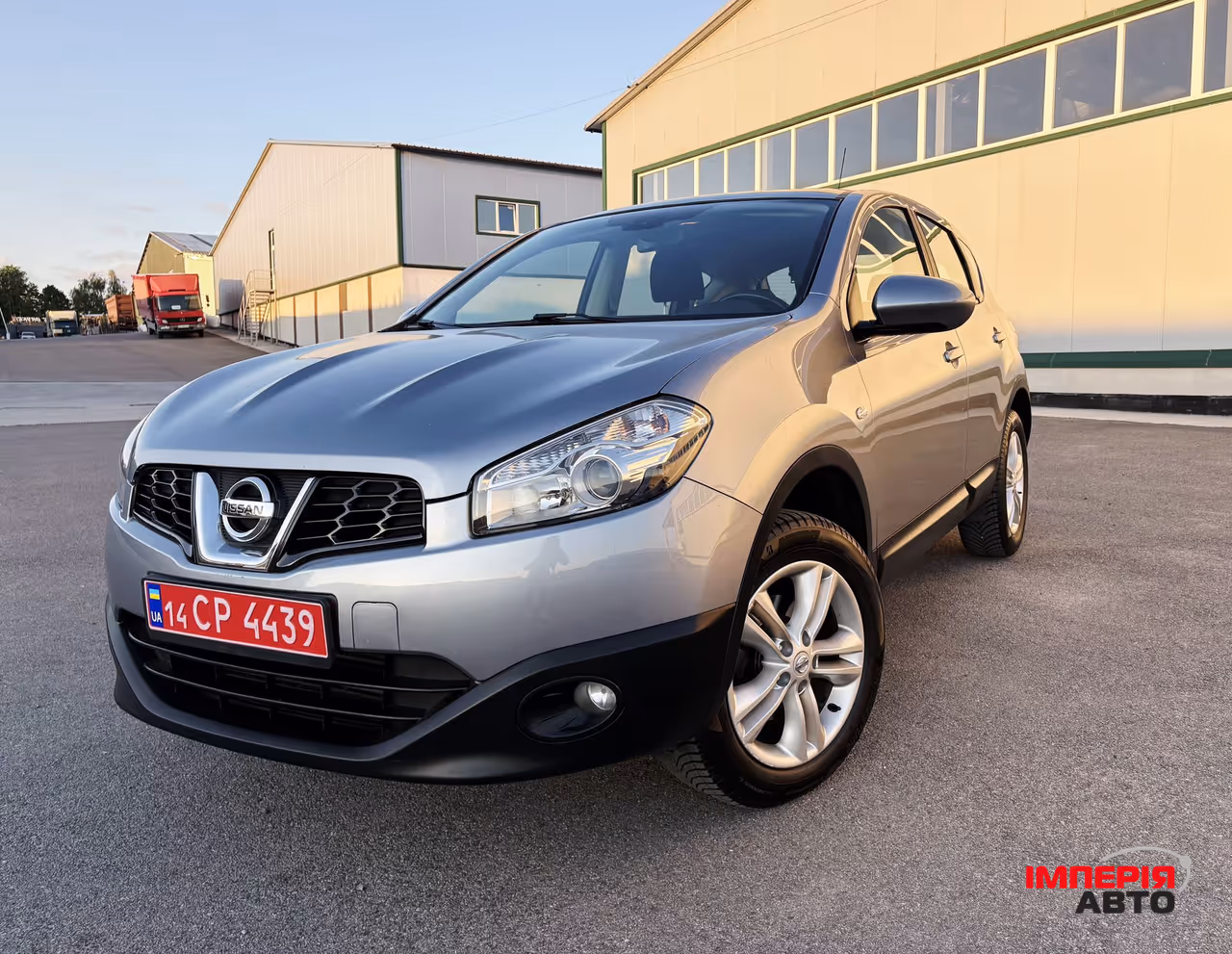 Nissan Qashqai - фото 1