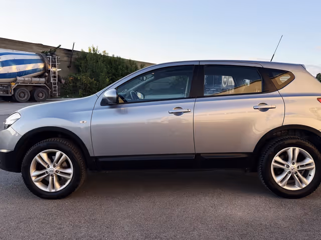 Nissan Qashqai - фото 4