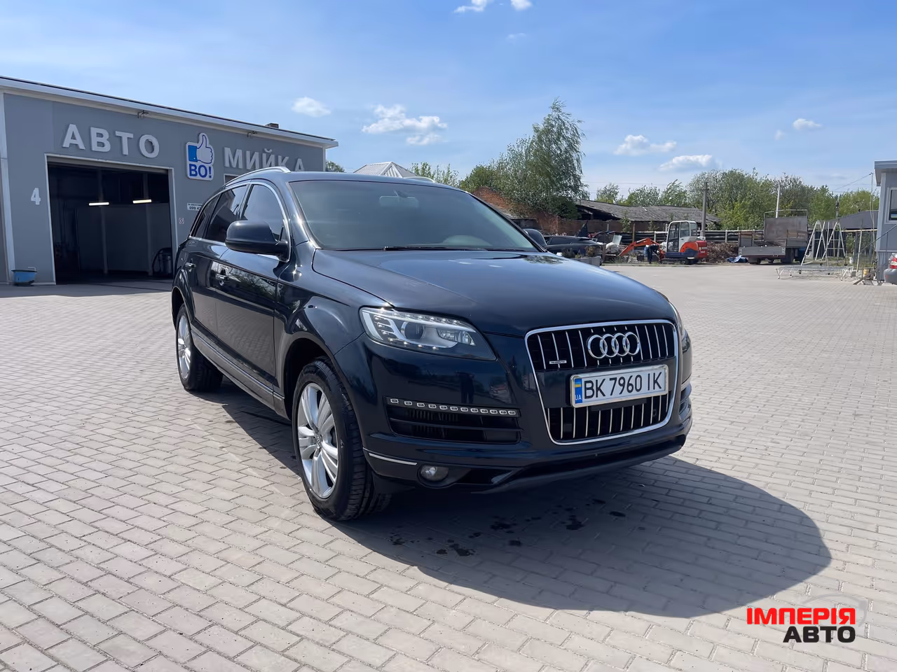 Audi Q7 - фото 1