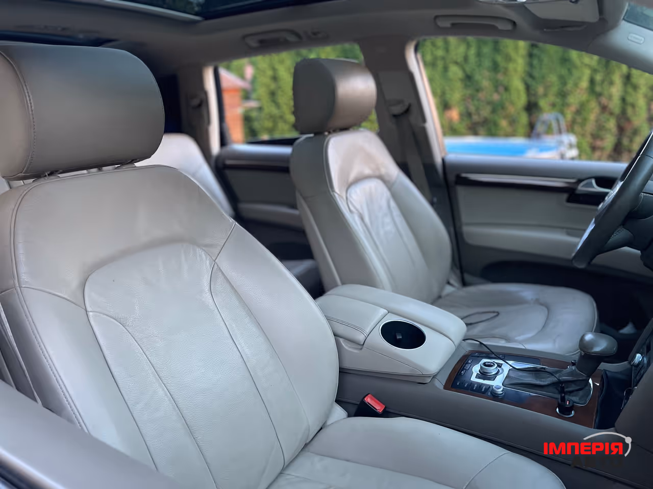 Audi Q7 - фото 19