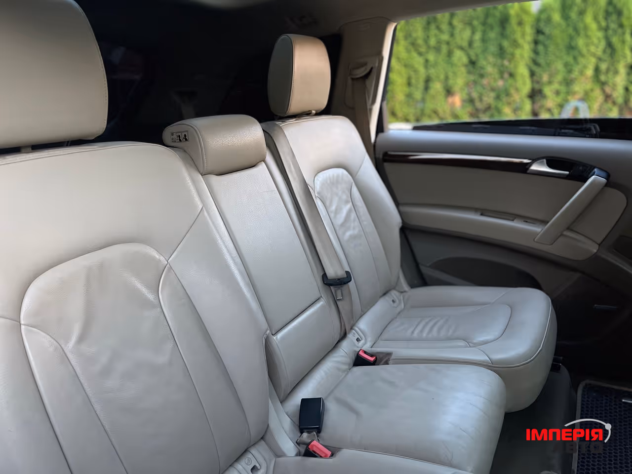 Audi Q7 - фото 17