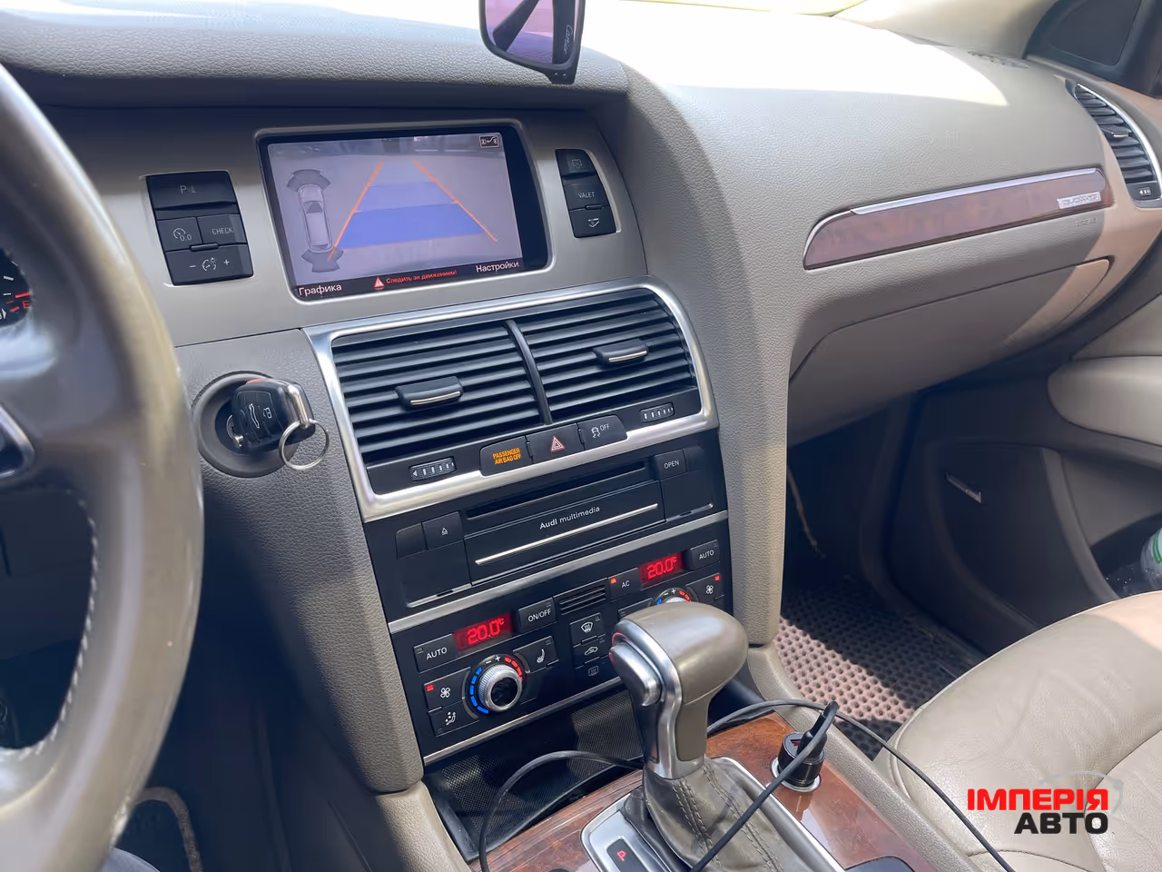 Audi Q7 - фото 3