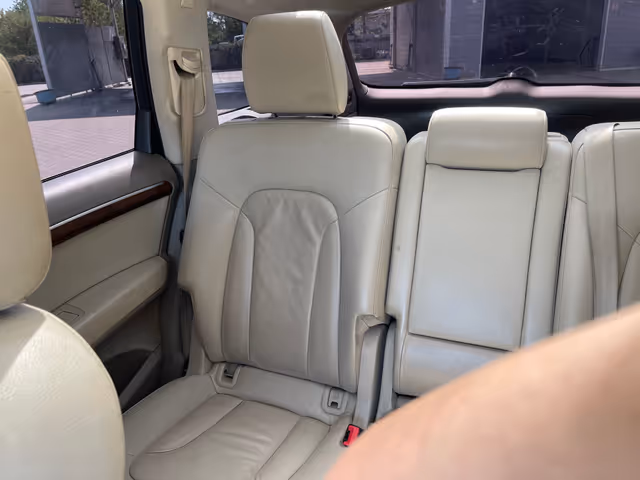 Audi Q7 - фото 5