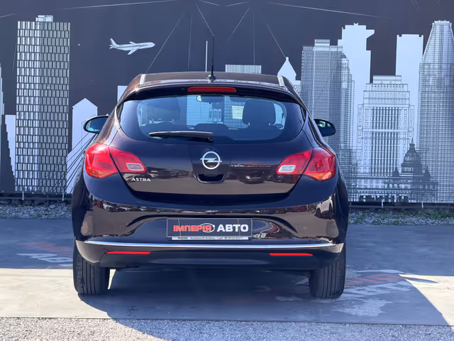 Opel Astra - фото 5