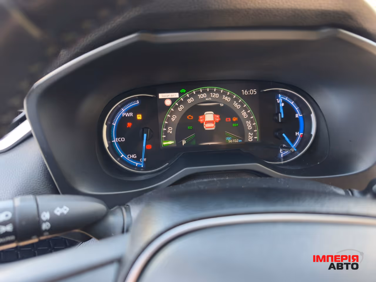 Toyota RAV4 - фото 6