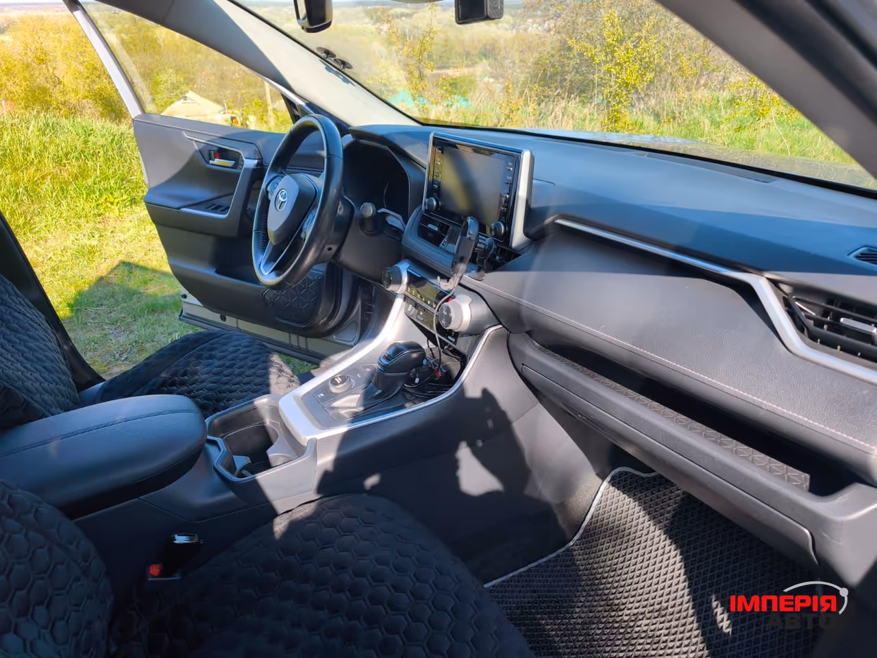 Toyota RAV4 - фото 31
