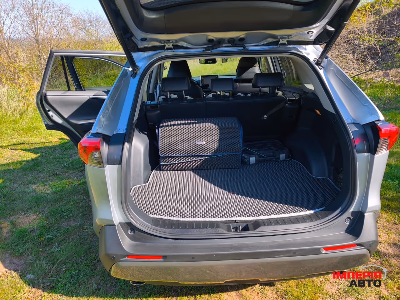 Toyota RAV4 - фото 47