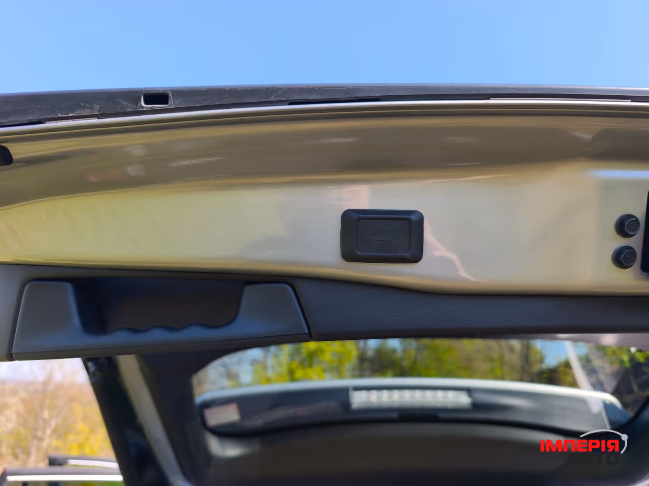 Toyota RAV4 - фото 13