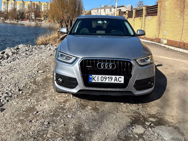 Audi Q3 - фото 3