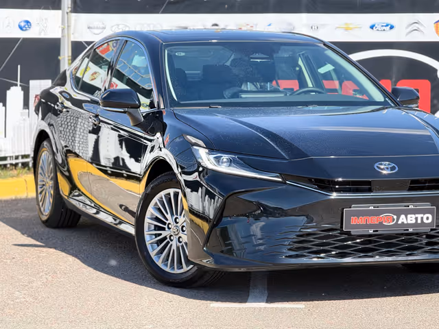 Toyota Camry - фото 5