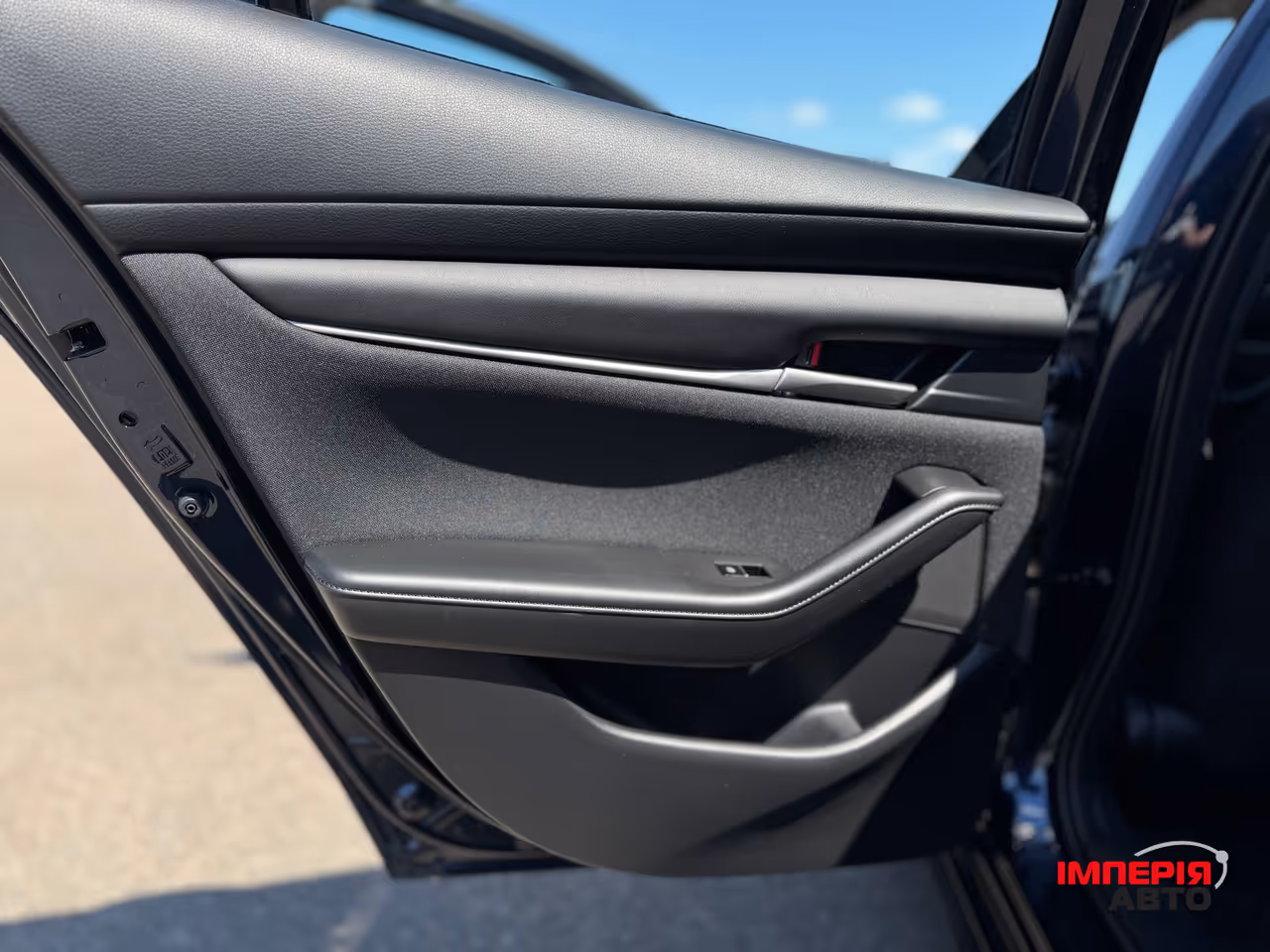 Mazda 3 - фото 18