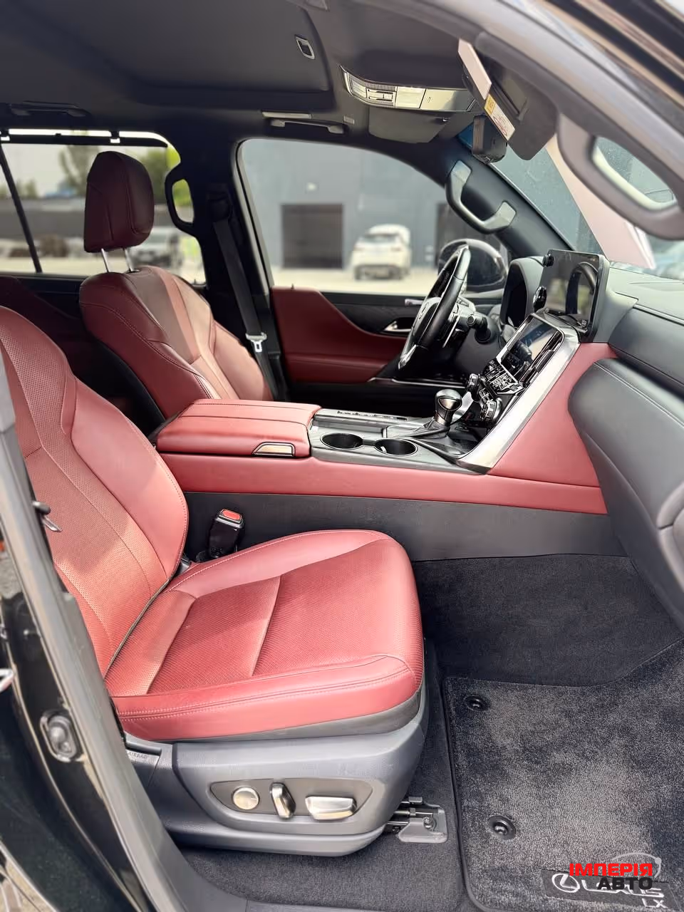 Lexus LX - фото 5