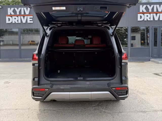 Lexus LX - фото 2