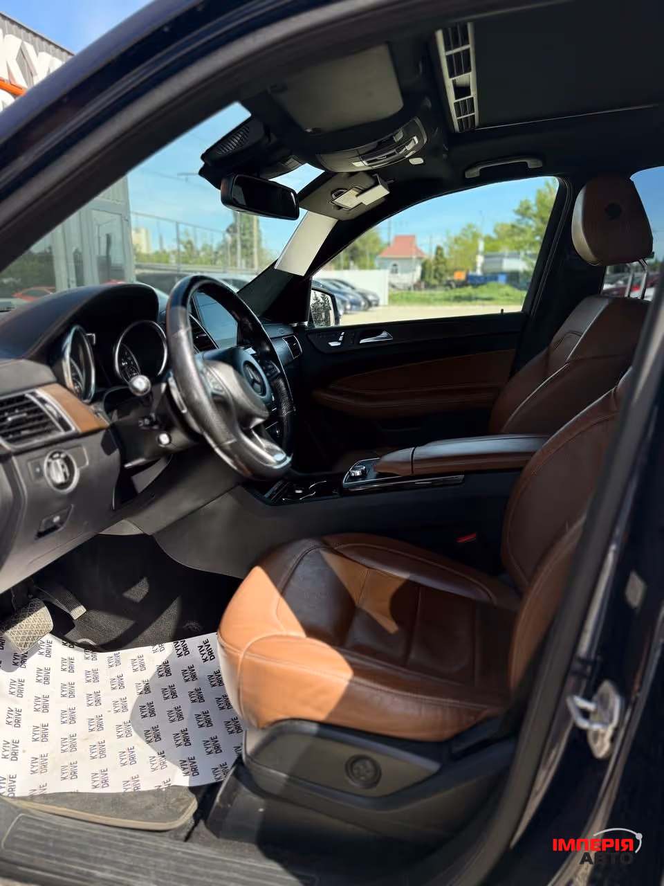 Mercedes-Benz GLS - фото 5