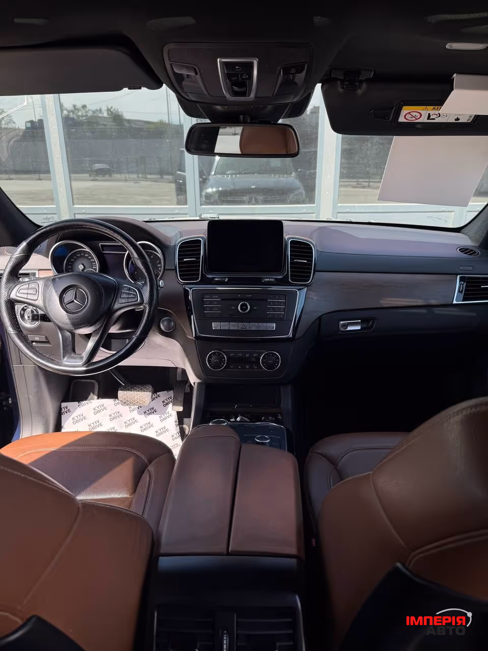 Mercedes-Benz GLS - фото 9
