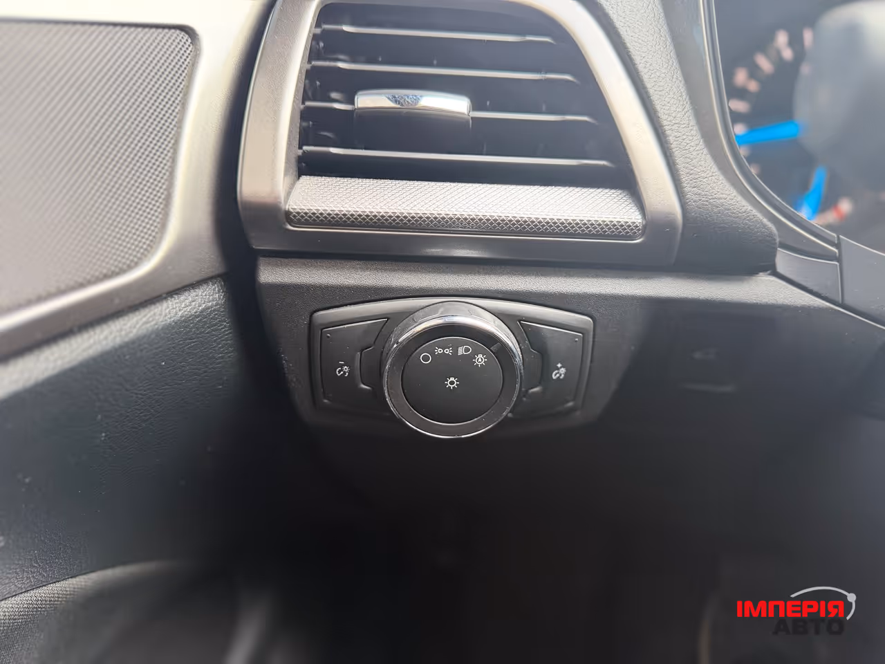 Ford Fusion USA - фото 2