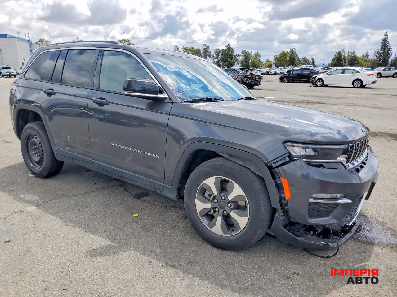 Jeep Grand Cherokee - фото 4